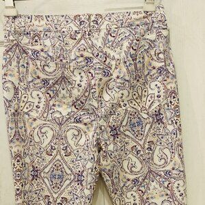 Chico's "Girlfriend Slim Leg Crop" Capris (says 1R... but...!)